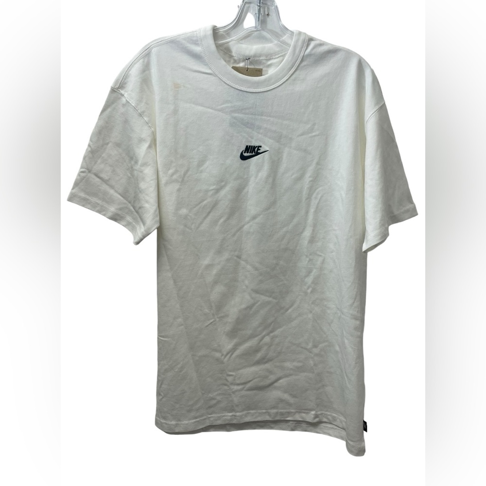 Nike TShirt | Men’s size M | DO7392 100